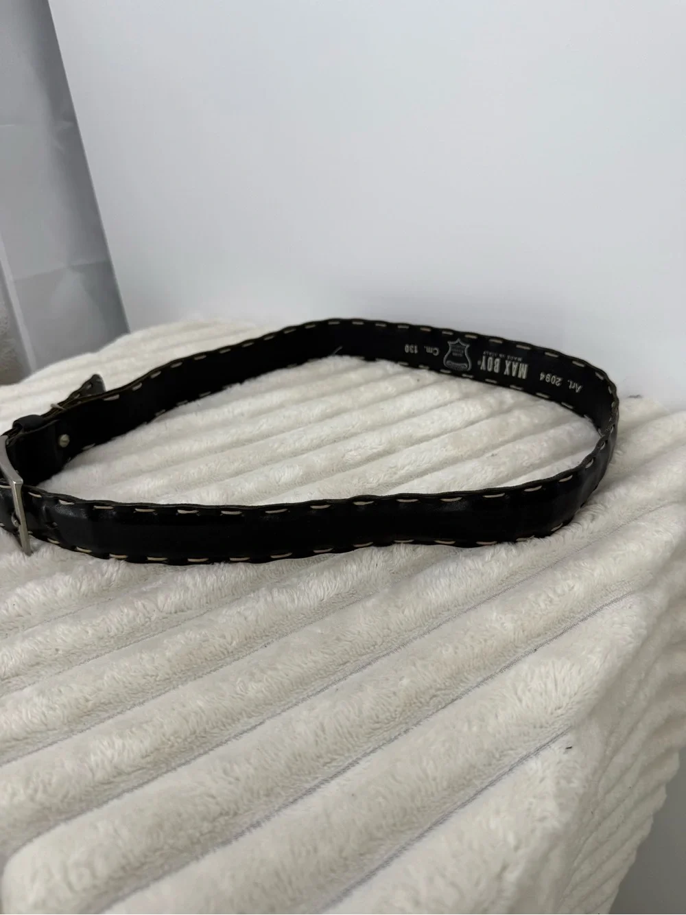 Max boy black leather